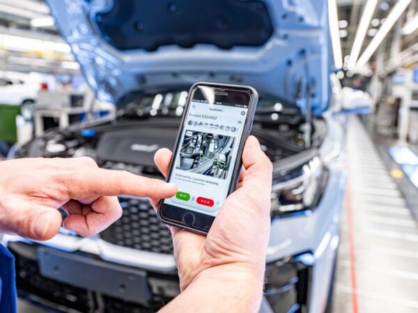 Авто новини - BMW починає використання штучного інтелекту для перевірки якості авто