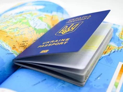 Без категорії - Коли українцю за кордоном можуть знадобитися документи та як їх отримати