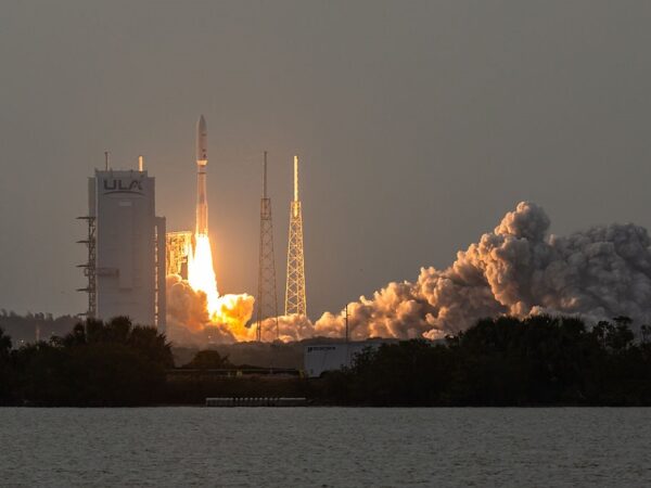 Новини бізнесу - Конкурент Starlink: Amazon вивела на орбіту інтернет-супутники Kuiper