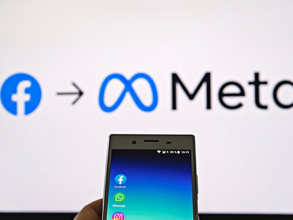 Новини бізнесу - Понад 200 французьких медіа подали в суд на Meta