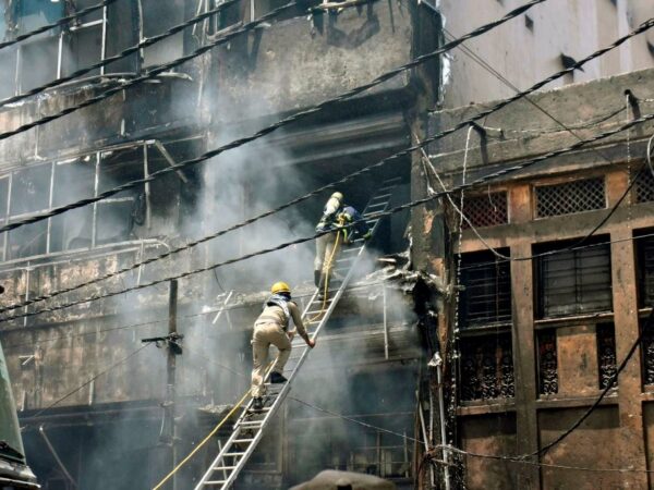 Новини світу - Пожежа в готелі в Індії: 14 людей згоріли живцем