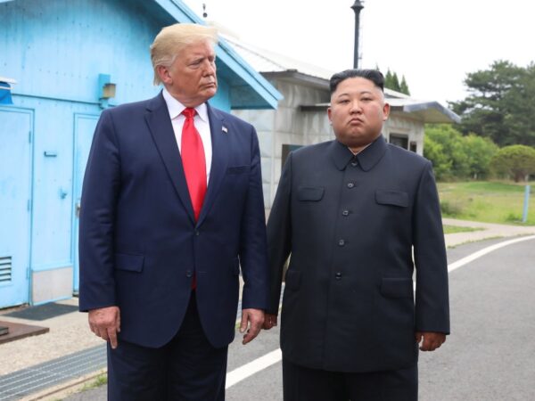 Новини світу - Трамп готується відновити переговори з КНДР - ЗМІ