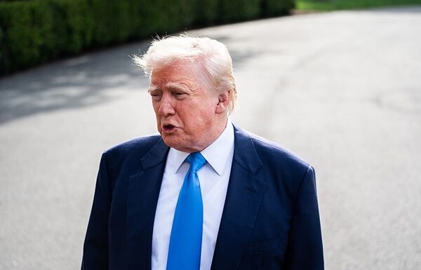 Новини світу - Трамп назвав "фейком" опитування ЗМІ щодо його рейтингу