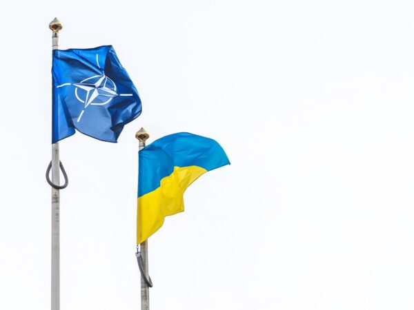 Новини світу - У звіті НАТО не згадали про майбутнє членство України