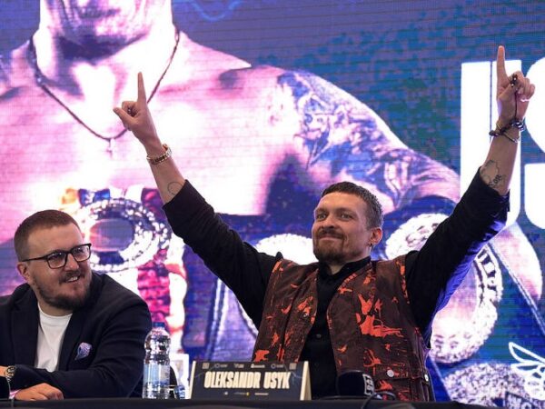 Новини спорту - Усик анонсував початок підготовки до реваншу з Дюбуа