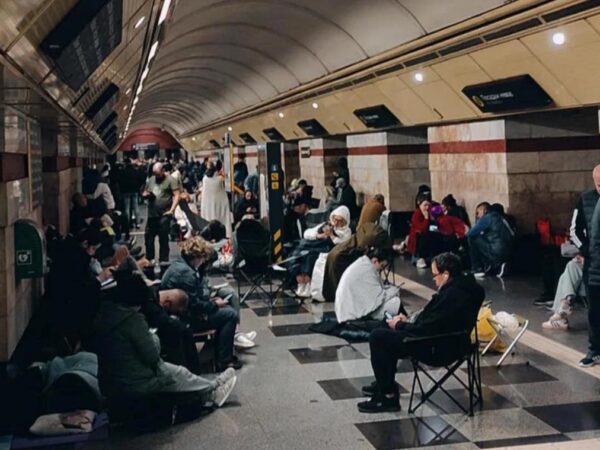 Новини Києва - В метро Києва під час атаки РФ переховувались понад 16 тисяч людей