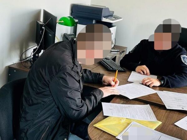Новини України - Викрито чиновника ТЦК, що за гроші змінював дані в системі Оберіг