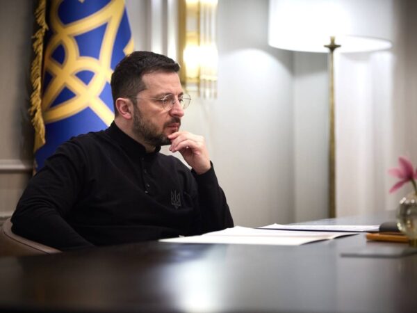 Новини України - Зеленський заслухав доповіді СЗР і СБУ