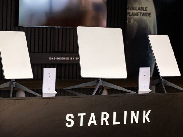 Новини України - ЗМІ полічили, скільки Польща витратила на Starlink для України