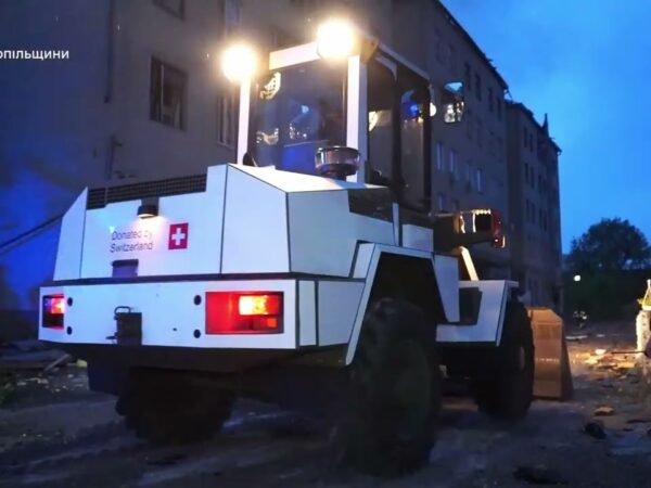 Тернопільські рятувальники ліквідовують наслідки нічного удару