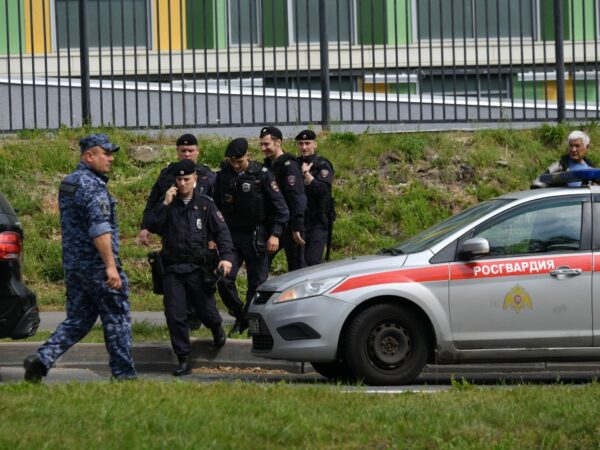 Новини світу - Без зв’язку і літаків. Наймасовіша атака на Росію