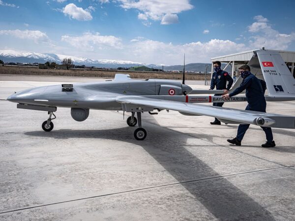Новини світу - Безпілотник Bayraktar TB2 "налітав" новий рекорд