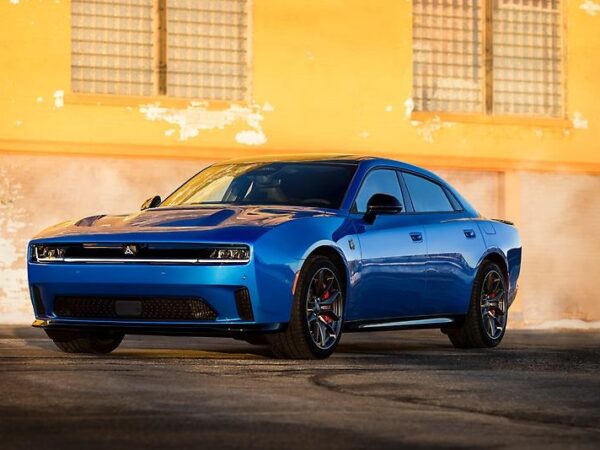 Авто новини - Dodge представила оновлений Charger Daytona 2026 модельного року