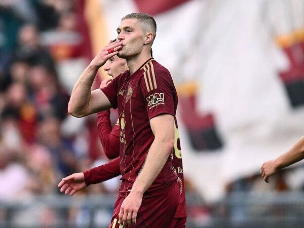 Новини спорту - Довбик прокоментував чутки про свій перехід з Роми в інший клуб