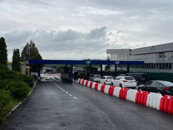 Новини України - Два КПП на кордоні зі Словаччиною та Угорщиною тимчасово не працюватимуть