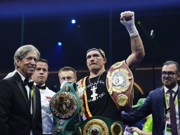 Новини спорту - Ф’юрі-старший назвав ключові переваги Усика над Дюбуа