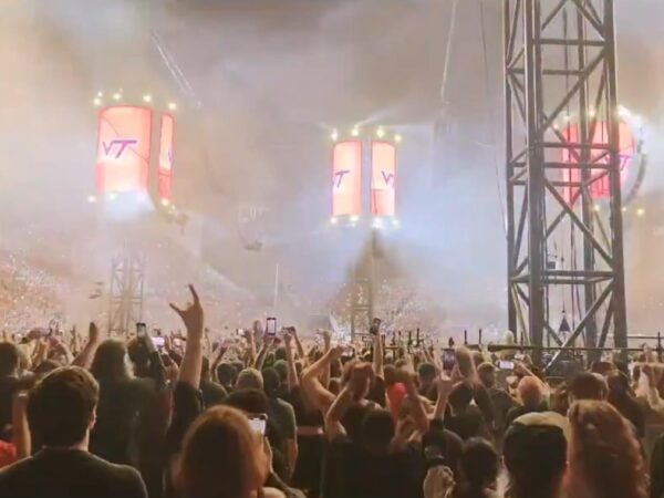 Новини світу - Фани Metallica викликали землетрус у США