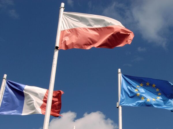 Новини світу - Франція та Польща підпишуть оборонний пакт - ЗМІ