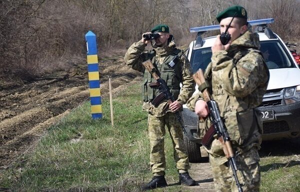 Новини України - На Закарпатті роми напали на прикордонників