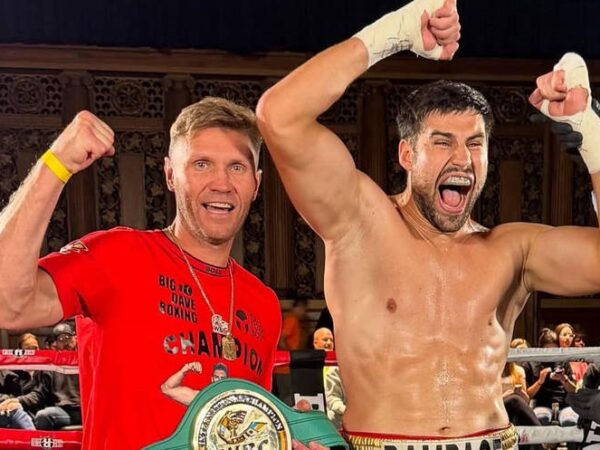 Новини спорту - Новицький зберіг чемпіонський титул, нокаутувавши суперника