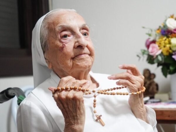 Новини світу - Померла найстаріша людина у світі - 116-річна черниця з Бразилії