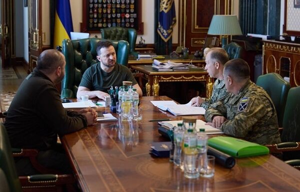 Новини України - Ракетна програма та дрони: президент провів Ставку