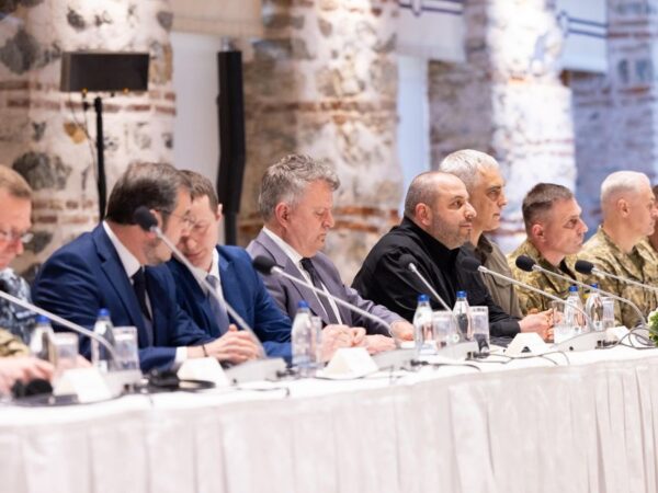 Новини України - РФ намагається виграти час. Реакція на переговори