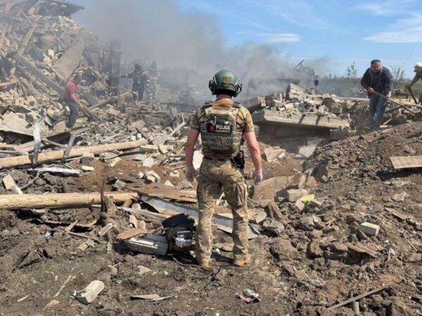 Новини України - Росіяни вдарили КАБами по Донеччині, загинула цивільна