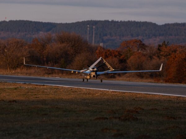 Новини світу - Сам обирає цілі: Туреччина представила оновлений Bayraktar TB2 з ШІ