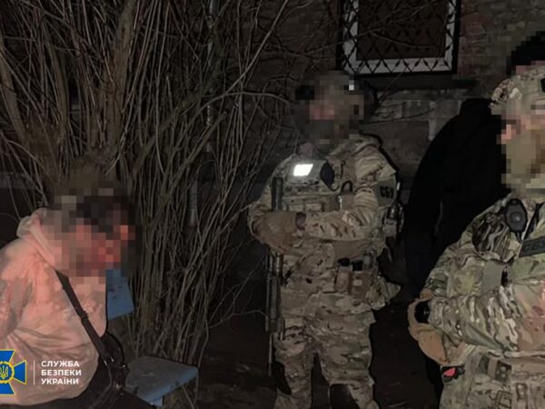 Новини України - СБУ затримала чотирьох торговців "трофейною" зброєю