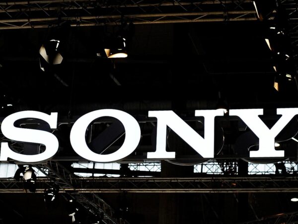 Новини бізнесу - Sony припинила самостійне виробництво смартфонів Xperia