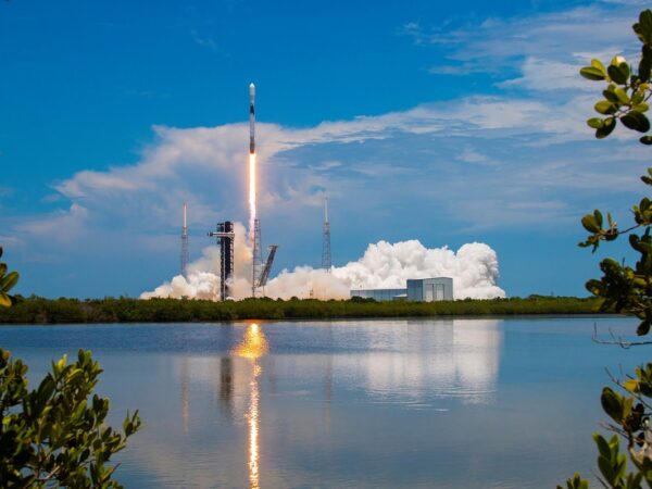 Технології - SpaceX вивела на орбіту супутник GPS