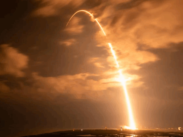 Технології - SpaceX запустила 23 супутники Starlink новою ракетою Falcon 9