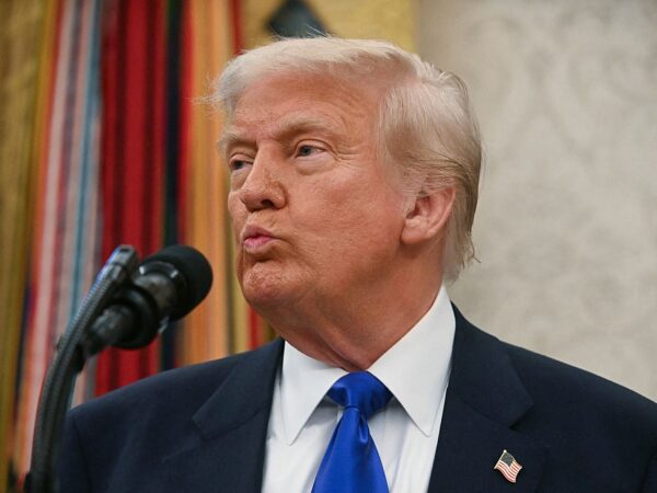 Новини світу - Трамп похвалив "триденне перемир'я" Путіна