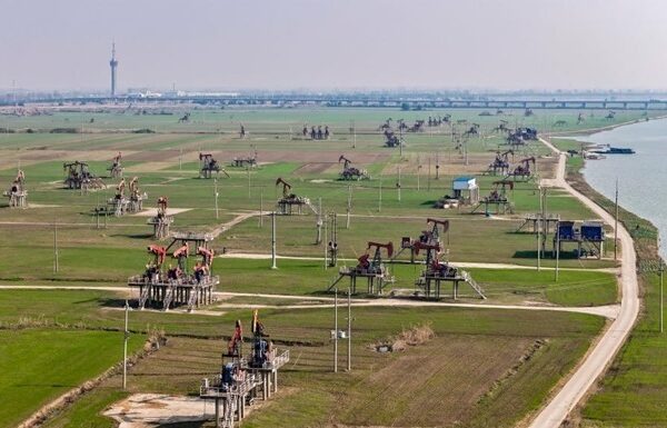 Новини бізнесу - Ціни на нафту знижуються на новинах зі США і Китаю
