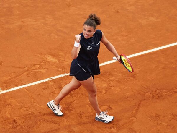 Без категорії - У фінальному матчі Italian Open перемогу святкувала італійка