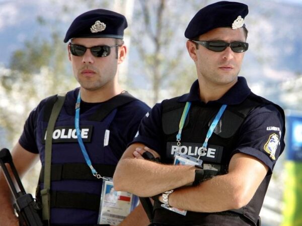 Новини світу - У Греції затримали чоловіка, що "заради Батьківщини" шпигував на користь РФ