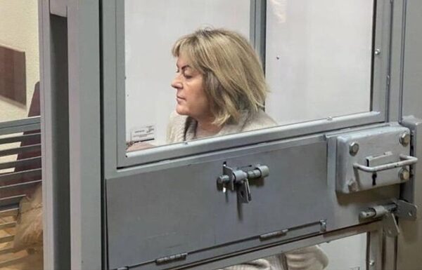 Новини України - У камері ексглави МСЕК Крупи знайшли мобільні телефони