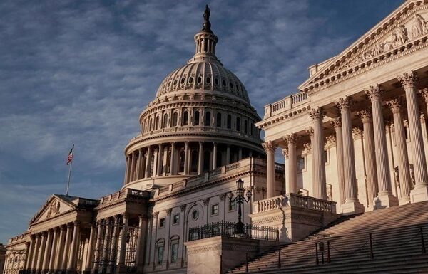 Новини світу - У Сенаті США побільшало голосів за санкції для РФ