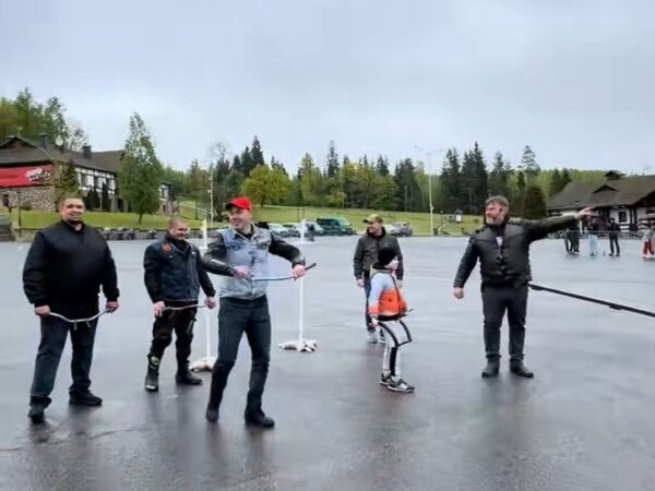 Новини світу - В Білорусі провели дивний чемпіонат з мотохорсингу