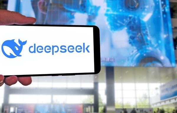 Технології - В оновленій версії ШІ DeepSeek R1 посилили цензуру