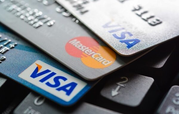 Новини бізнесу - В Україні Visa обійшла Mastercard за кількістю карток в обігу