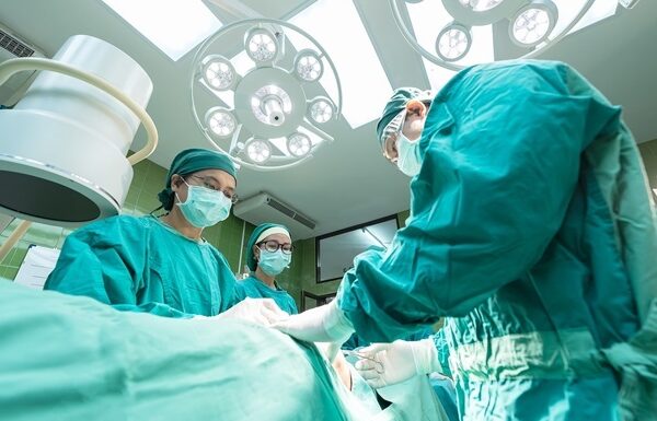 Новини України - Випускники медичних вишів можуть отримати по 200 тисяч гривень