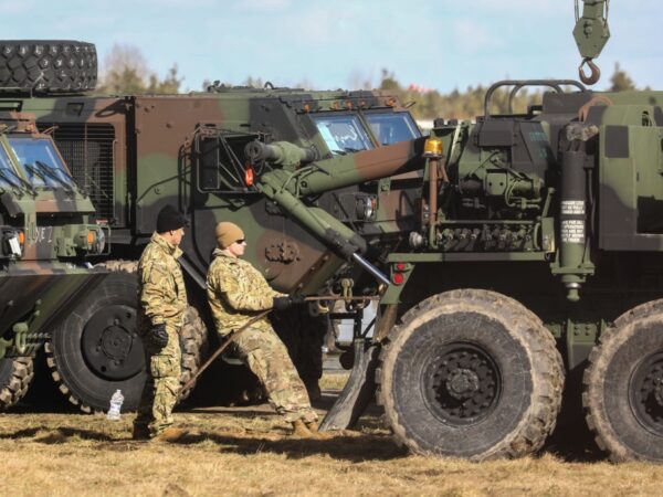 Новини світу - Влітку закінчується допомога США: що чекає Україну