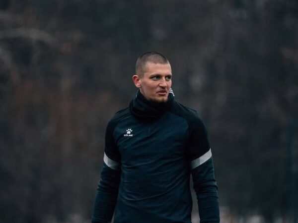 Новини спорту - Воротареві українського клубу довелося замінити гравця з поля