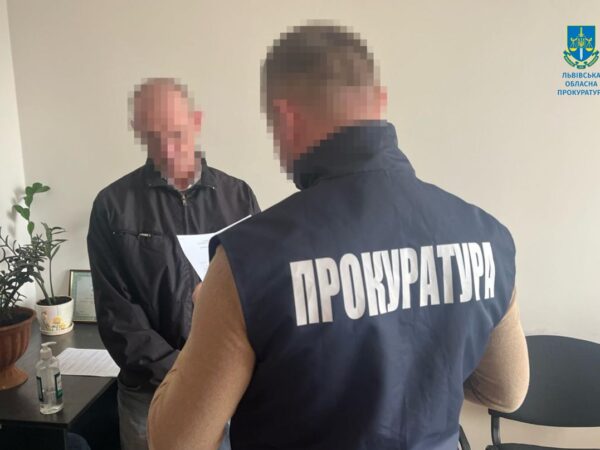 Новини України - Забив собаку битою: львів'янина засудили до п’яти років