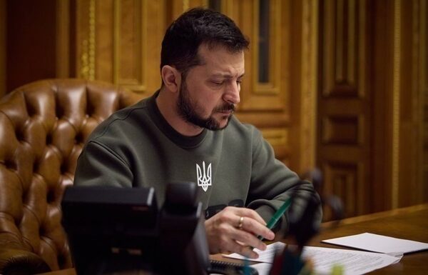Новини України - Зеленський присвоїв звання Героя України шістьом військовим