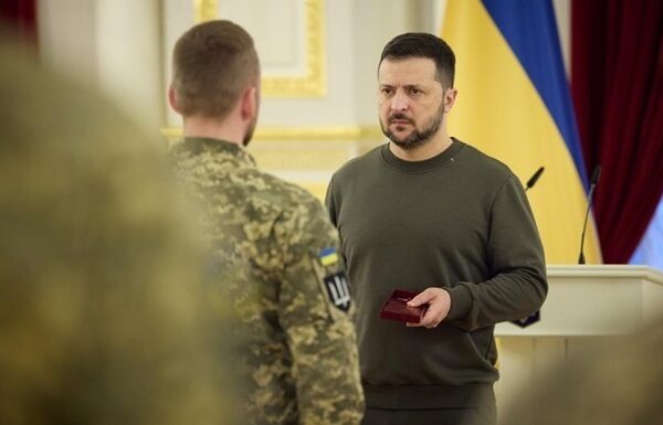 Новини України - Зеленський сказав, скільки українців отримали нагороди з початку війни