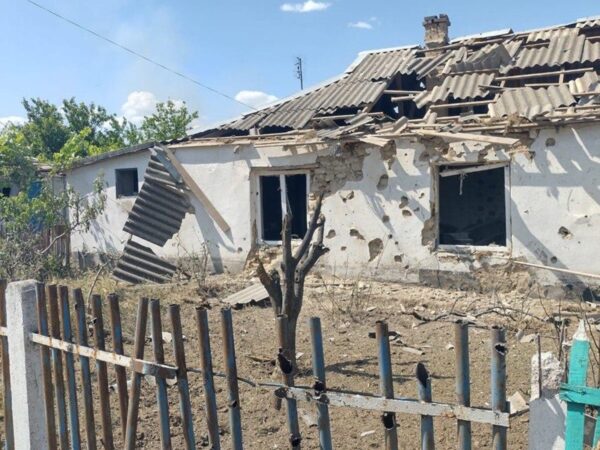 Новини України - Армія РФ вдарили по житловому кварталі Херсона