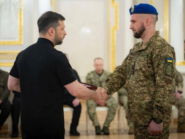 Володимир Зеленський відзначив нагородами українських воїнів